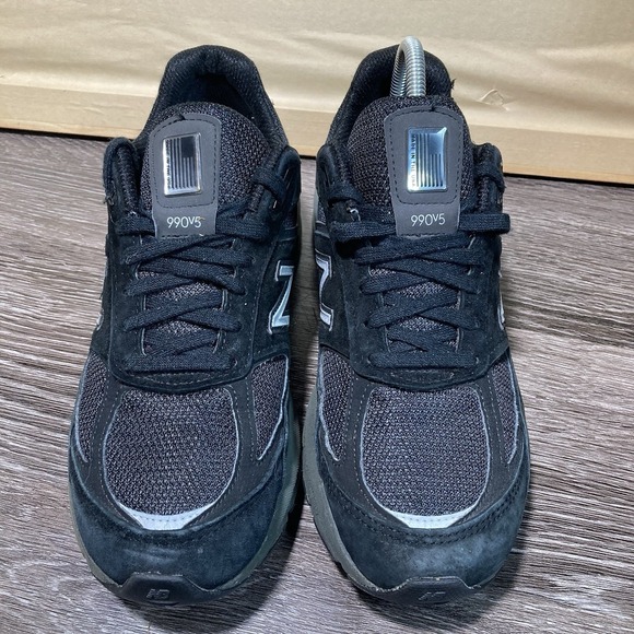 New Balance 990v5 Womens Size 10 Black Running Shoes Suede - Picture 3 of 10